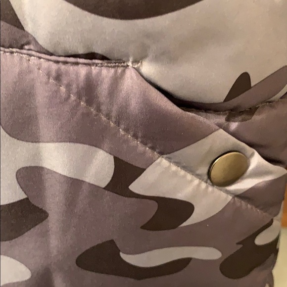 Camo toddler boy winter jacket with hood - Picture 4 of 6